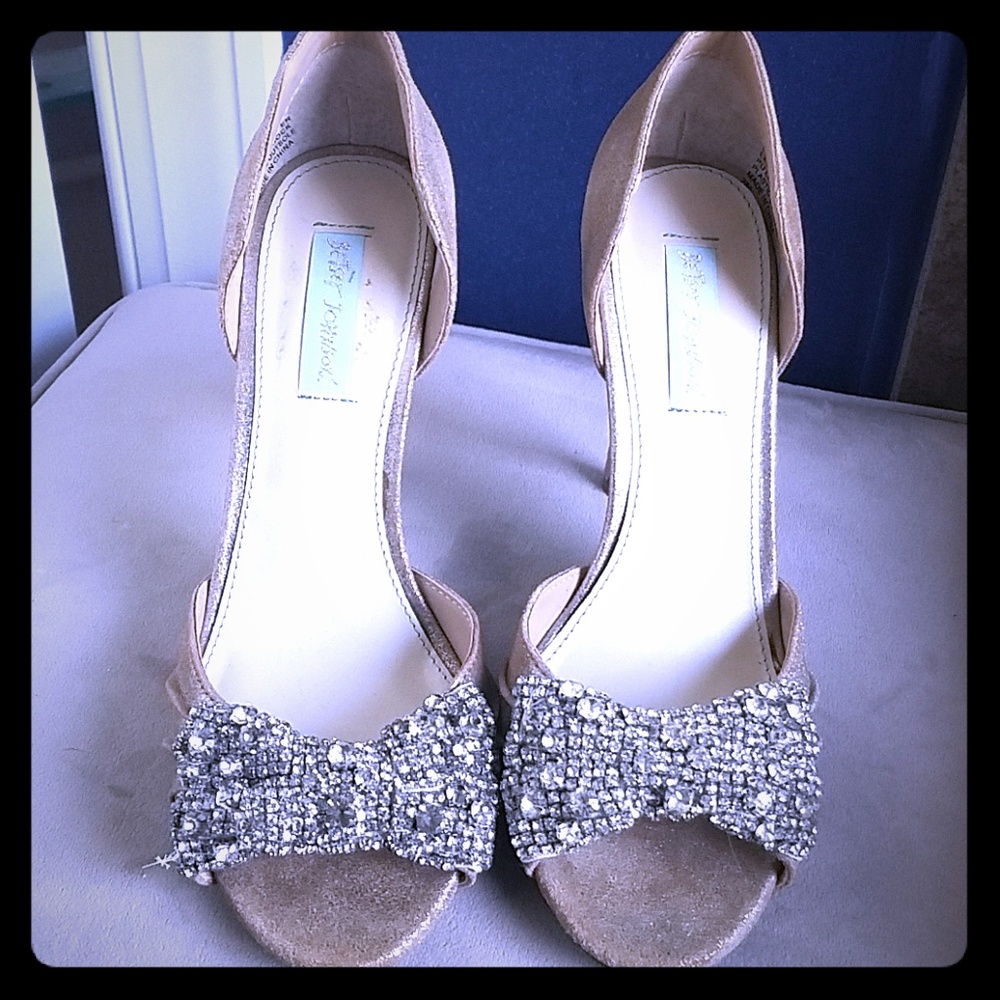 Betsy Johnson shoes size 9
